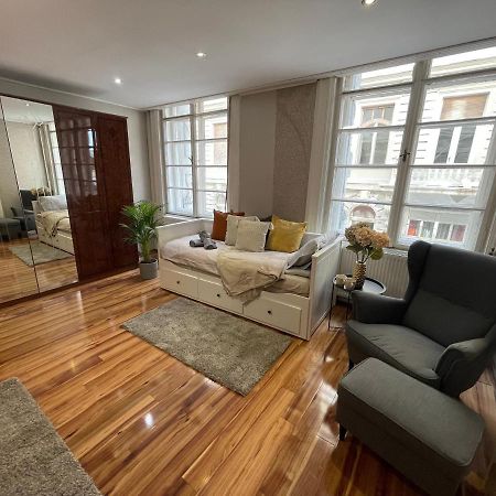Vintage Home In The Heart Of The City Budapest Exterior photo